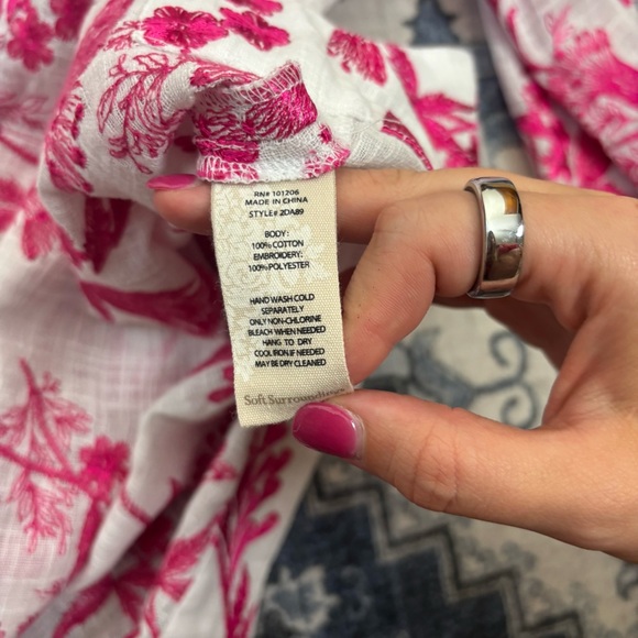 Soft Surroundings Top Women’s Sz M Etienne Tunic White And Pink Embroidered - Picture 7 of 7